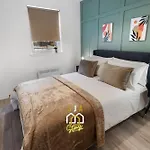 Strawberrybank Stay - Sja Stays - Modern 2 Bed Apartment
